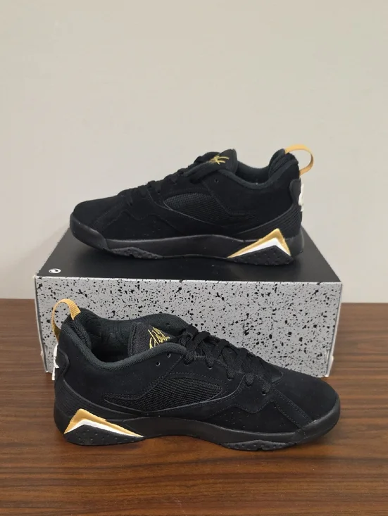 Jordan MVP 92 Black/Metallic Gold Men's 10 HQ3950-007 New
